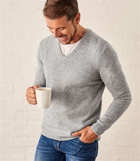 Men's Grey Sweaters 